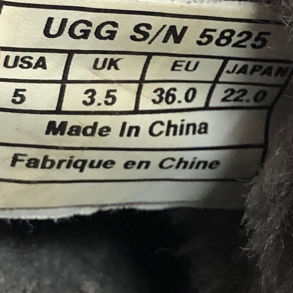 UGG Australia 5825 Women GRAY SUEDE Boots SZ 6 - Picture 8 of 8